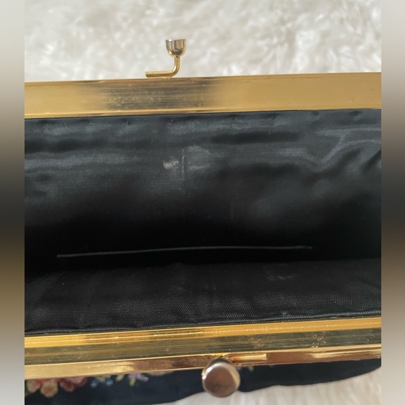 VINTAGE VICTORIAN TAPESTRY CLUTCH - Picture 11 of 11